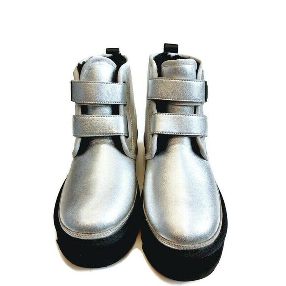UGG Neumel Platform Leather Chukka Boots Womens Sz 5 Big Kids 4 Silver Metallic - Picture 5 of 8